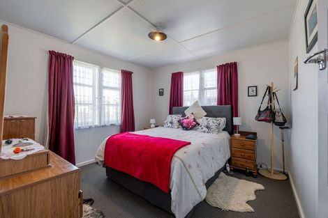 Photo of property in 39 Andrew Avenue, Roslyn, Palmerston North, 4414