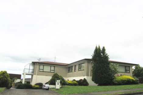 Photo of property in 28 Anzac Road, Pukekohe, 2120