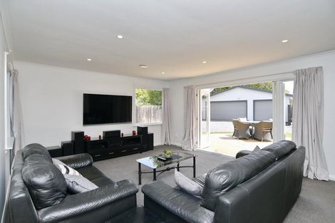 Photo of property in 26 Hadlow Place, Burnside, Christchurch, 8041