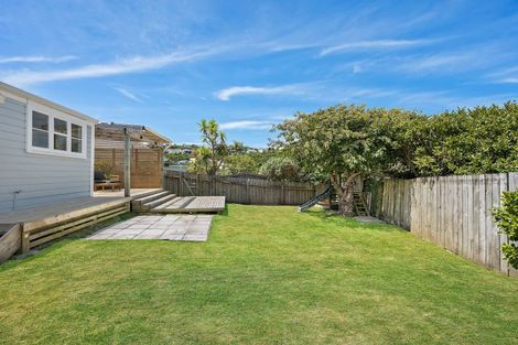 Photo of property in 9 Tarawera Road, Johnsonville, Wellington, 6037