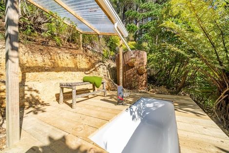 Photo of property in 159 Pinehaven Road, Pinehaven, Upper Hutt, 5019