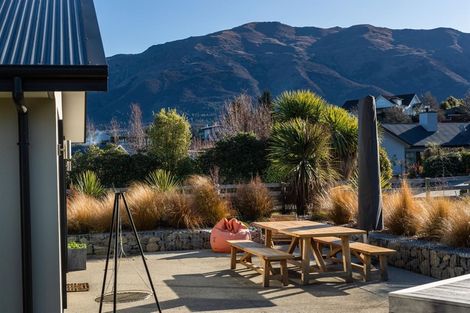 Photo of property in 60 Nichol Street, Lake Hawea, Wanaka, 9382