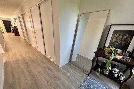 Photo of property in 19 Uatoto Road, Clarks Beach, 2122