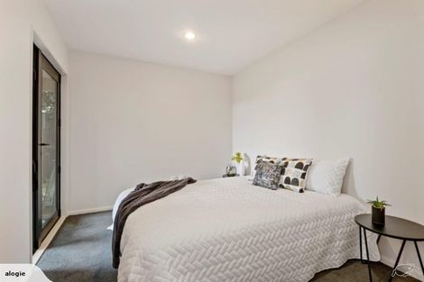 Photo of property in 2/272 Major Hornbrook Road, Mount Pleasant, Christchurch, 8081