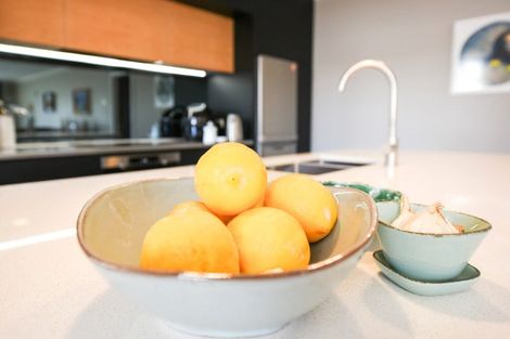 Photo of property in 14 Seaview Crescent, Picton, 7220