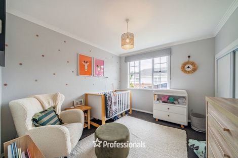 Photo of property in 373 Stokes Valley Road, Stokes Valley, Lower Hutt, 5019