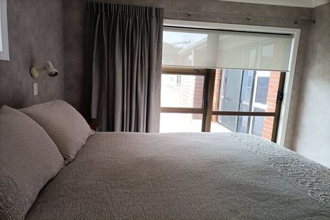 Photo of property in 5 Sutton Crescent, Papatoetoe, Auckland, 2025