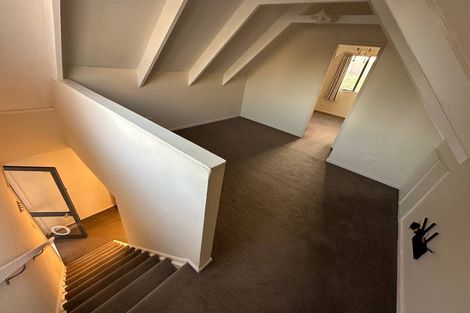 Photo of property in 42 Codlin Road, Waiuku, 2683