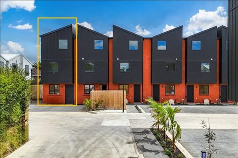 Photo of property in 1/31 Normandy Place, Henderson, Auckland, 0610