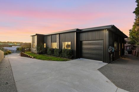 Photo of property in 10 Ellesmere Close, Pyes Pa, Tauranga, 3112