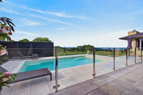 Photo of property in 185 Eskridge Drive, Eskdale, Napier, 4182