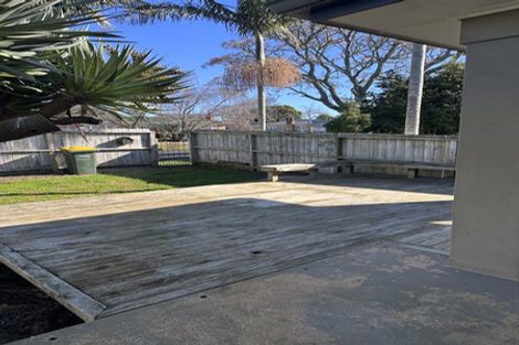 Photo of property in 8 Landscape Road, Pukekohe, 2120
