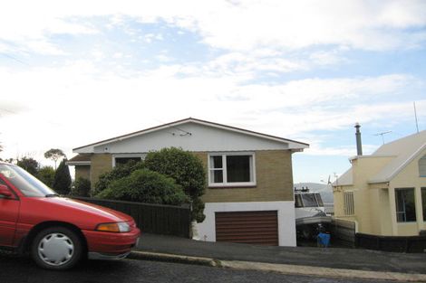 Photo of property in 63 Isadore Road, Saint Clair, Dunedin, 9012