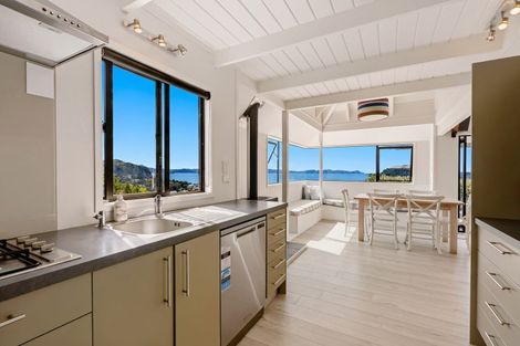 Photo of property in 5 Florence Place, Hahei, Whitianga, 3591