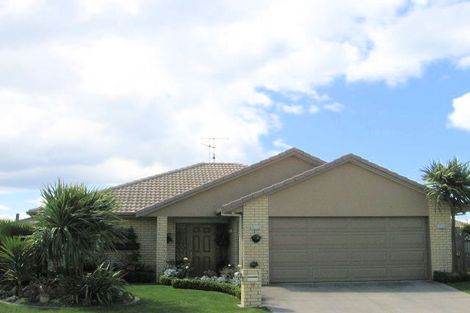 Photo of property in 15 Primrose Place, Papamoa Beach, Papamoa, 3118