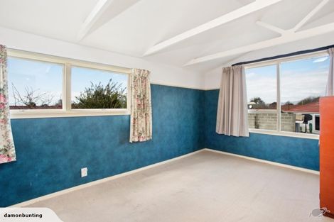 Photo of property in 28 Erin Crescent, Mairehau, Christchurch, 8013