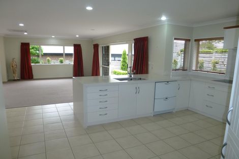 Photo of property in 8a Holmwood Park Drive, Morrinsville, 3300