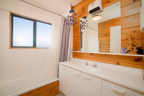 Photo of property in 2 Takahe Drive, South Bay, Kaikoura, 7300