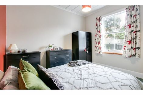 Photo of property in 85 Milton Road, Bluff Hill, Napier, 4110