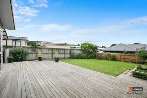 Photo of property in 15 Browns Drive, Waihi Beach, 3611