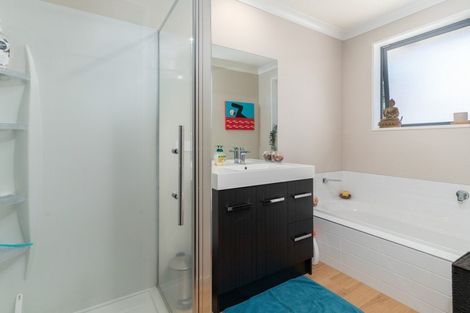 Photo of property in 2/2 Gates Lane, Woolston, Christchurch, 8023