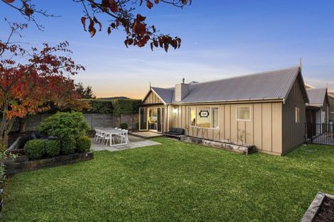 Photo of property in 100 Kings Drive, Wanaka, 9305