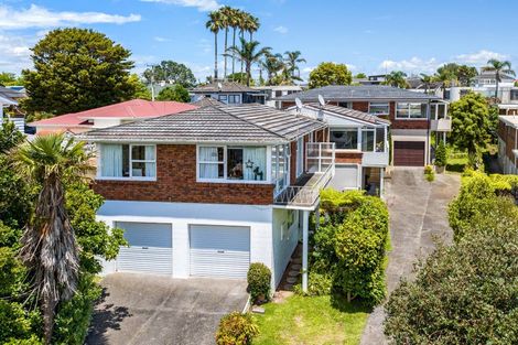 Photo of property in 2/4 Beacholm Road, Takapuna, Auckland, 0622