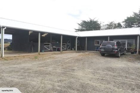 Photo of property in 175 Hanham Road, Kumeu, 0891