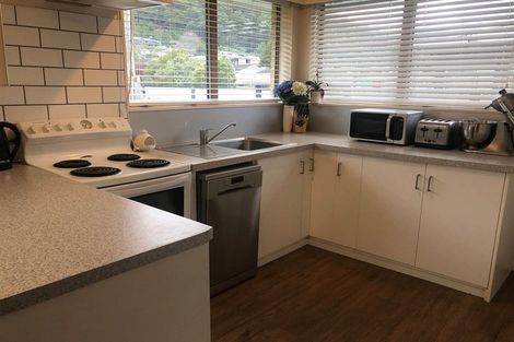 Photo of property in 131a Waikawa Road, Picton, 7220