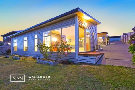 Photo of property in 13 Colin Guppy Crescent, Riverstone Terraces, Upper Hutt, 5018