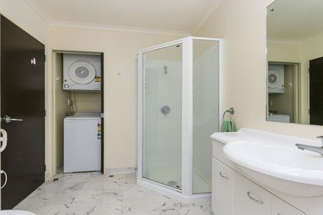 Photo of property in Terrace Heights Apartments, 12b/163 The Terrace, Wellington Central, Wellington, 6011