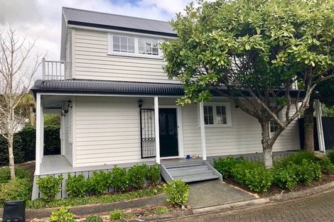 Photo of property in 3/14-26 Beach Road, Northcote Point, Auckland, 0627