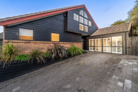 Photo of property in 2/59 Dalwhinnie Parade, Highland Park, Auckland, 2010