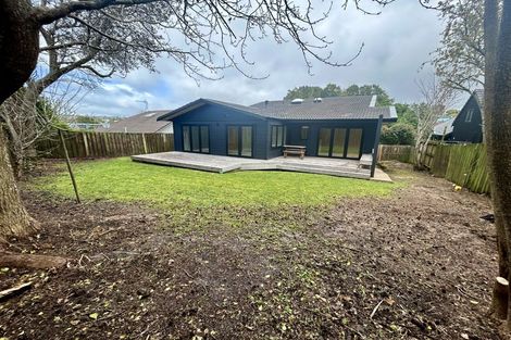 Photo of property in 82a Beach Road, Mellons Bay, Auckland, 2014