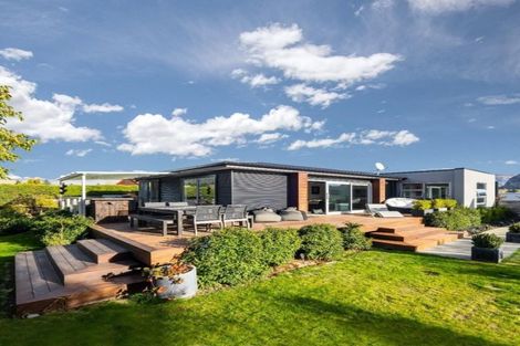 Photo of property in 3 Templeton Street, Albert Town, Wanaka, 9305