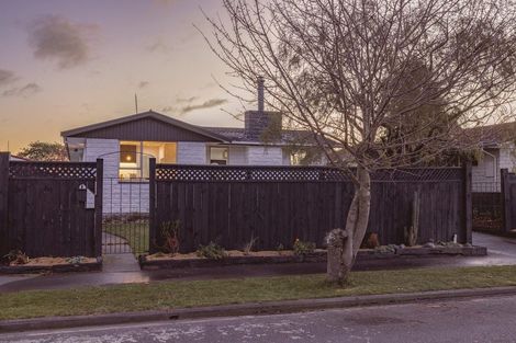 Photo of property in 3 Banks Place, Rangiora, 7400