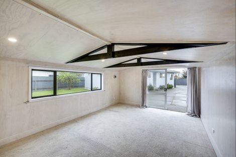 Photo of property in 15 Liverpool Crescent, Tamatea, Napier, 4112