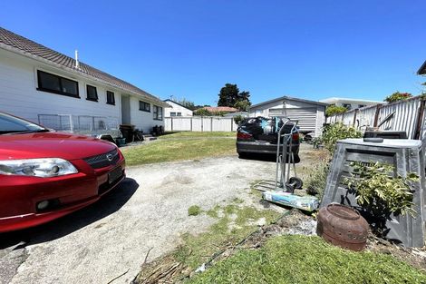 Photo of property in 13 Benygloe Place, Highland Park, Auckland, 2010