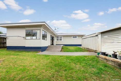 Photo of property in 63 La Trobe Street, Pakuranga Heights, Auckland, 2010