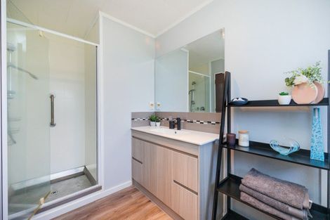 Photo of property in 2 Higgin Place, Feilding, 4702