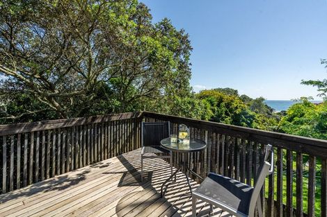 Photo of property in 2/30 Browns Bay Road, Rothesay Bay, Auckland, 0630