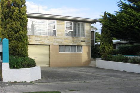 Photo of property in 4 Palliser Place, Milson, Palmerston North, 4414