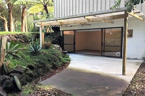 Photo of property in 4 Freshney Place, Hillpark, Auckland, 2102