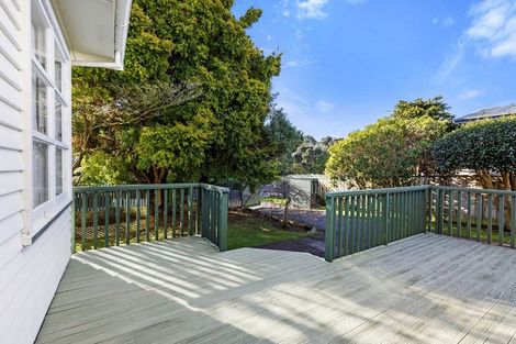 Photo of property in 64 Cambridge Terrace, Waterloo, Lower Hutt, 5011