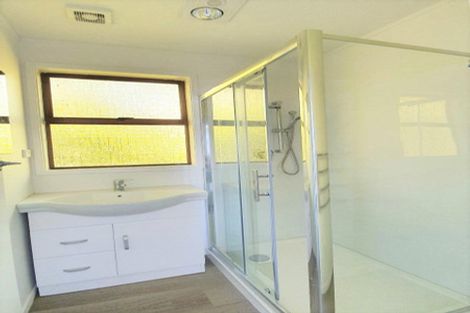 Photo of property in 19 Glen Norman Avenue, Henderson, Auckland, 0610