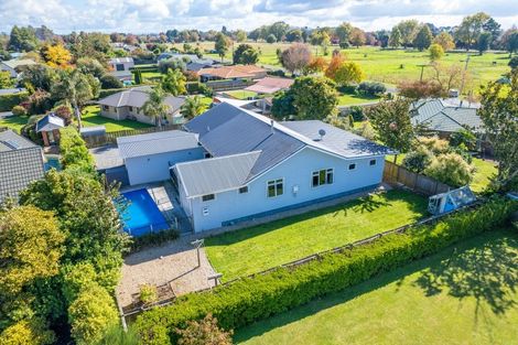 Photo of property in 35 Milton Street, Leamington, Cambridge, 3432