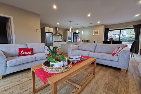 Photo of property in 103 Bing Lucas Drive, Tawa, Wellington, 5028