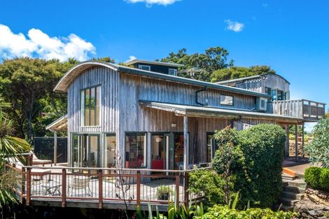 Photo of property in 19 Bella Vista Road, Omiha, Waiheke Island, 1081