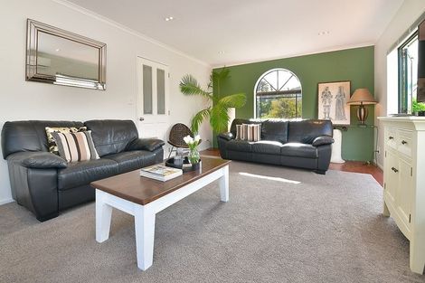 Photo of property in 34 Savoy Road, Orewa, 0931