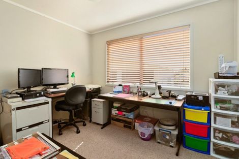 Photo of property in 32 Rewarewa Street, Owhata, Rotorua, 3010